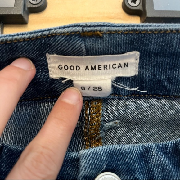 Good American Always Fits - Picture 2 of 4